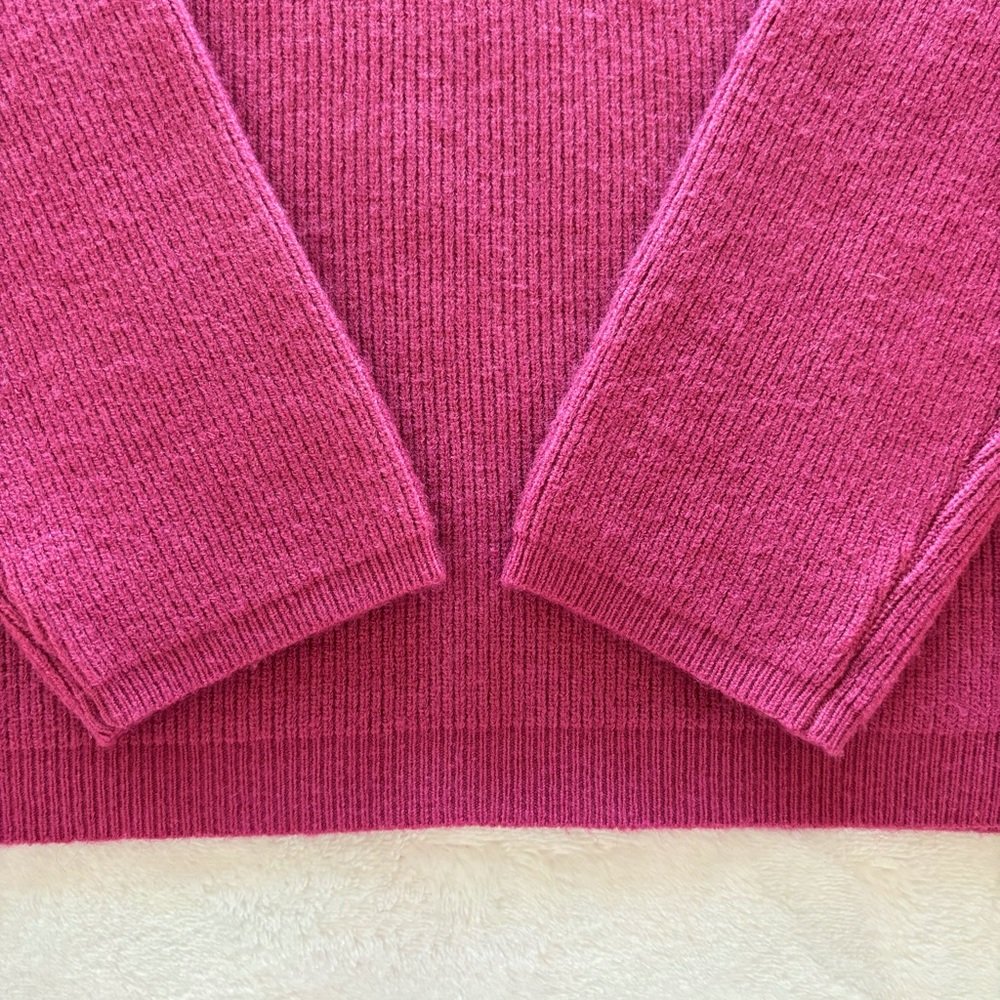 CYRUS Pink Long Sleeve Turtleneck Sweater--M - Picture 10 of 14